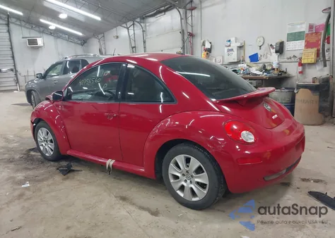 2008 Volkswagen New Beetle S из США, поврежденный, VIN 3VWPW31C98M509825